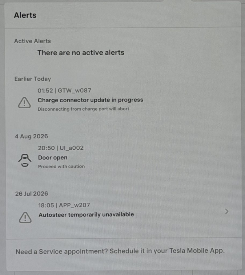 테슬라 차량 Alerts 화면에 뜬 GTW_w087 충전 커넥터 업데이트 알림